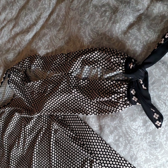 Max Studio- dress with slits on sleeves. Size: S. Pink and Black patterns. - Picture 3 of 5